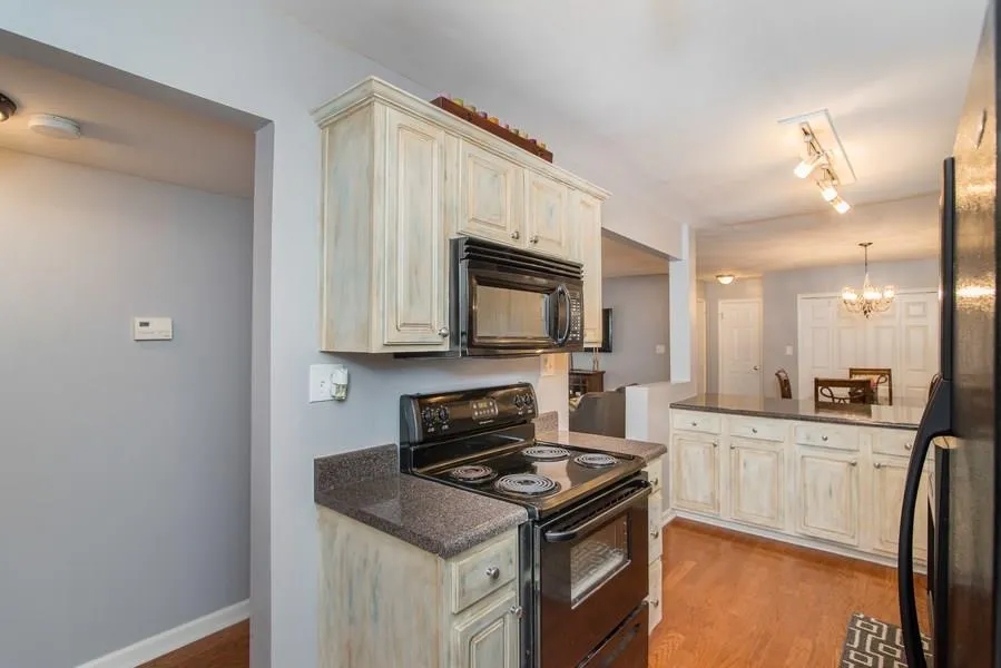 208 Brighton Point, Atlanta, Georgia 30328, 2 Bedrooms Bedrooms, ,2 BathroomsBathrooms,Residential,Sold,208 Brighton Point,5694121