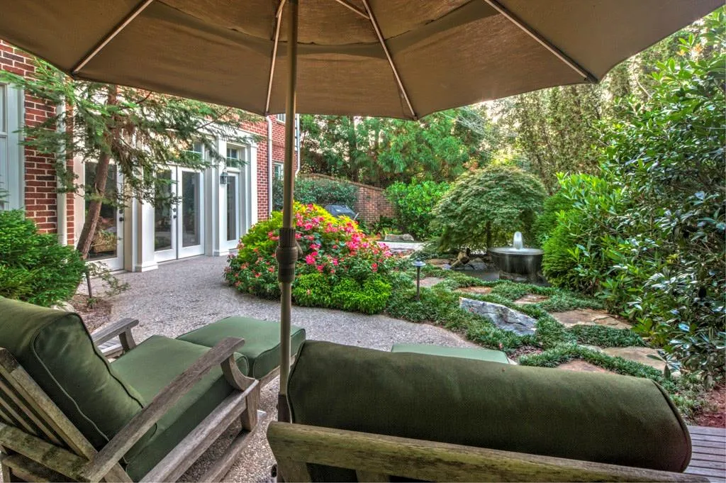 1325 Draycott Place Nw, Atlanta, Georgia 30327, 6 Bedrooms Bedrooms, ,5 BathroomsBathrooms,Residential,Sold,1325 Draycott Place Nw,5958090