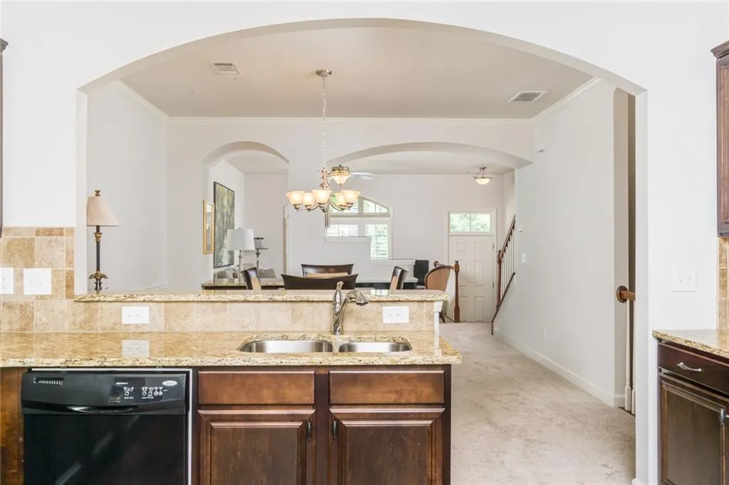 7340 Glisten Avenue, Sandy Springs, Georgia 30328, 3 Bedrooms Bedrooms, ,3 BathroomsBathrooms,Residential,Sold,7340 Glisten Avenue,6774000