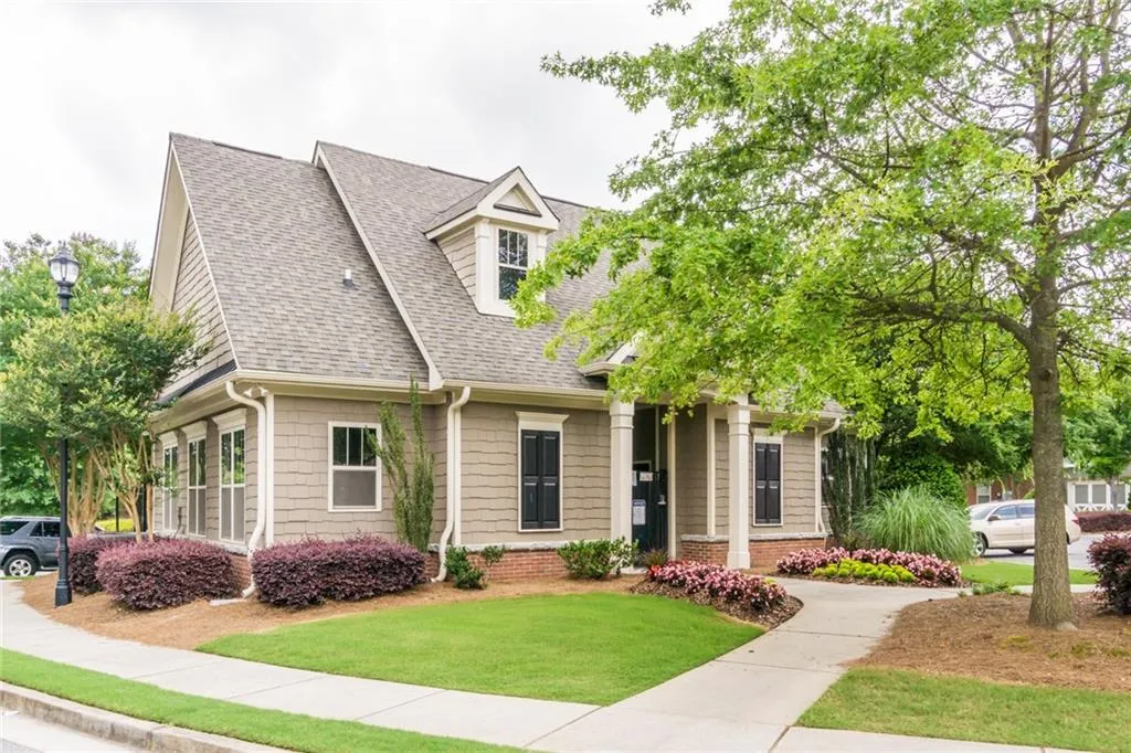 7340 Glisten Avenue, Sandy Springs, Georgia 30328, 3 Bedrooms Bedrooms, ,3 BathroomsBathrooms,Residential,Sold,7340 Glisten Avenue,6774000