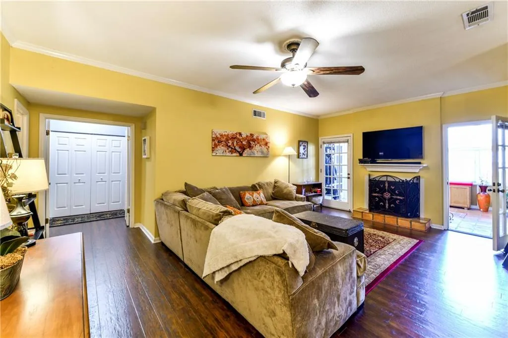 5205 Chemin De Vie, Atlanta, Georgia 30342, 2 Bedrooms Bedrooms, ,2 BathroomsBathrooms,Residential,Sold,5205 Chemin De Vie,5983182