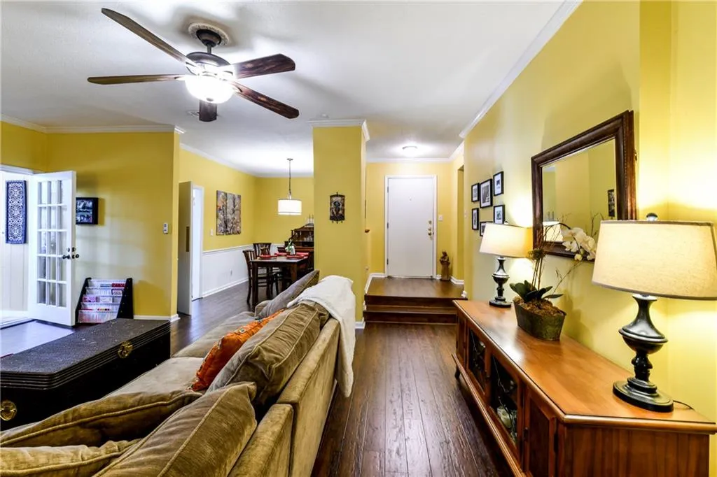 5205 Chemin De Vie, Atlanta, Georgia 30342, 2 Bedrooms Bedrooms, ,2 BathroomsBathrooms,Residential,Sold,5205 Chemin De Vie,5983182