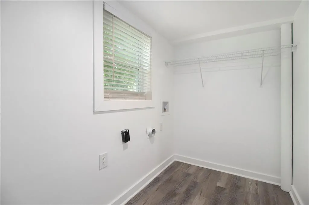 2537 Baker Road Nw, Atlanta, Georgia 30318, 4 Bedrooms Bedrooms, ,2 BathroomsBathrooms,Residential,For Sale,2537 Baker Road Nw,7583880