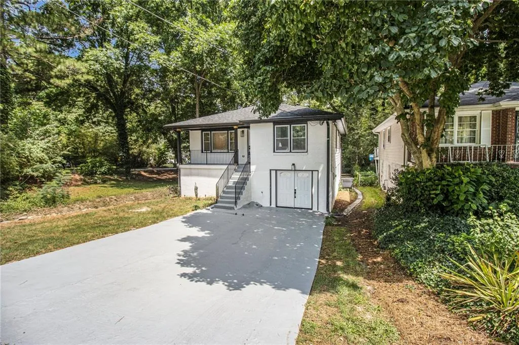 2537 Baker Road Nw, Atlanta, Georgia 30318, 4 Bedrooms Bedrooms, ,2 BathroomsBathrooms,Residential,For Sale,2537 Baker Road Nw,7583880