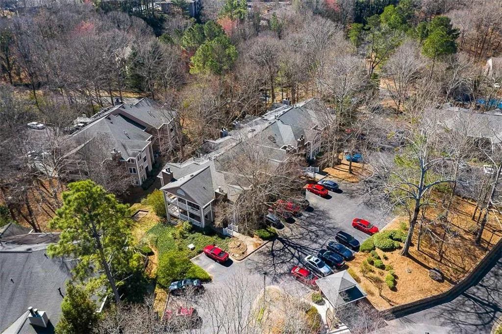 502 Barrington Hills Drive, Sandy Springs, Georgia 30350, 1 Bedroom Bedrooms, ,1 BathroomBathrooms,Residential,Sold,502 Barrington Hills Drive,6851420