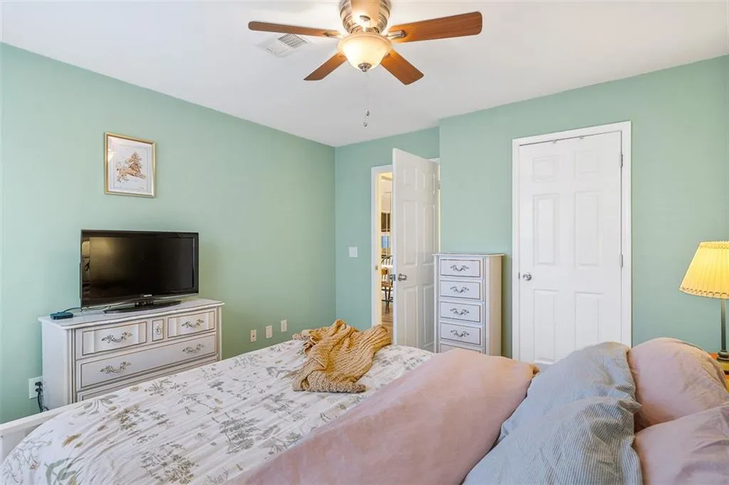 502 Barrington Hills Drive, Sandy Springs, Georgia 30350, 1 Bedroom Bedrooms, ,1 BathroomBathrooms,Residential,Sold,502 Barrington Hills Drive,6851420