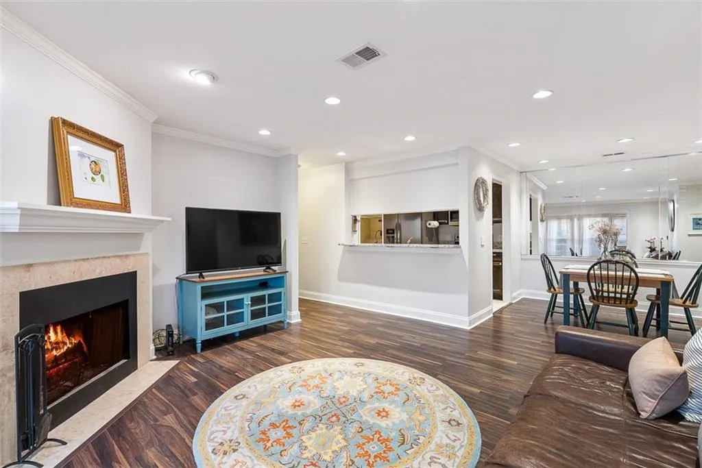 502 Barrington Hills Drive, Sandy Springs, Georgia 30350, 1 Bedroom Bedrooms, ,1 BathroomBathrooms,Residential,Sold,502 Barrington Hills Drive,6851420