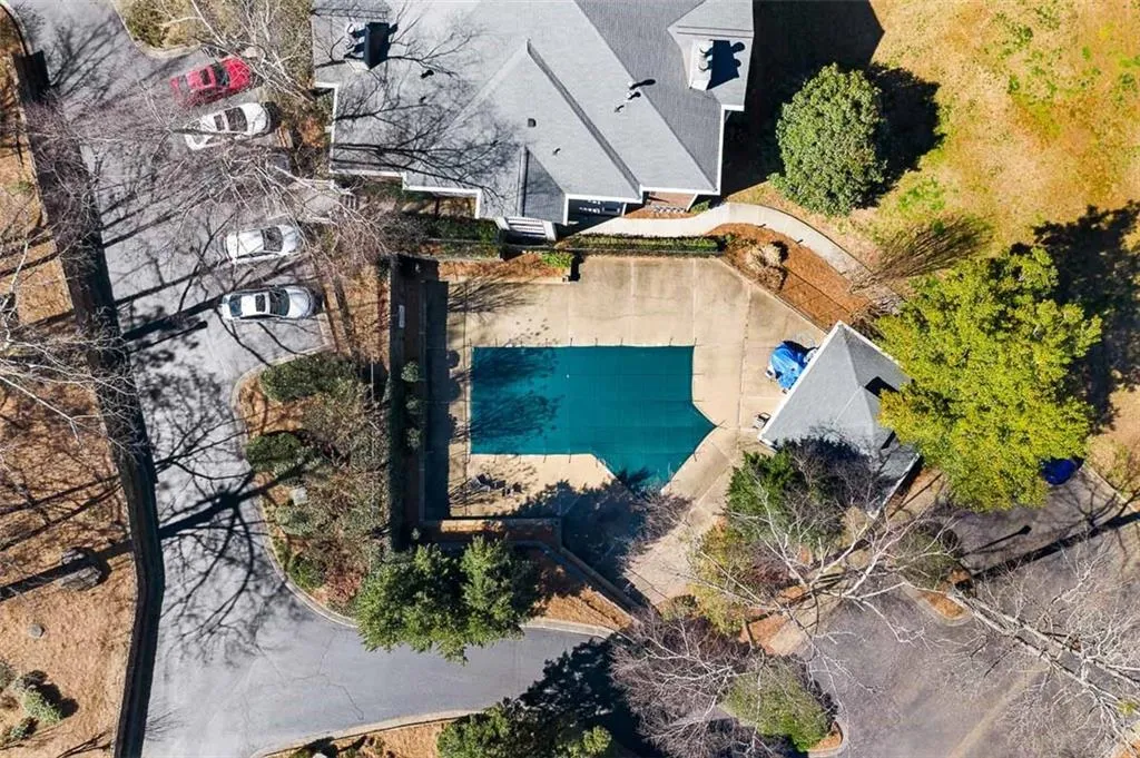 502 Barrington Hills Drive, Sandy Springs, Georgia 30350, 1 Bedroom Bedrooms, ,1 BathroomBathrooms,Residential,Sold,502 Barrington Hills Drive,6851420