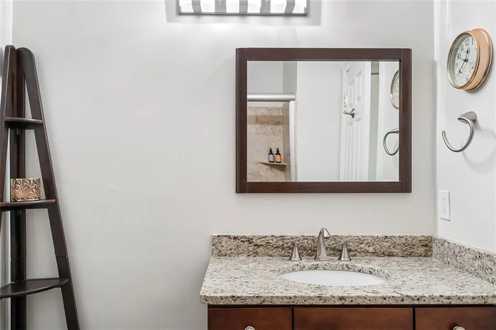 502 Barrington Hills Drive, Sandy Springs, Georgia 30350, 1 Bedroom Bedrooms, ,1 BathroomBathrooms,Residential,Sold,502 Barrington Hills Drive,6851420