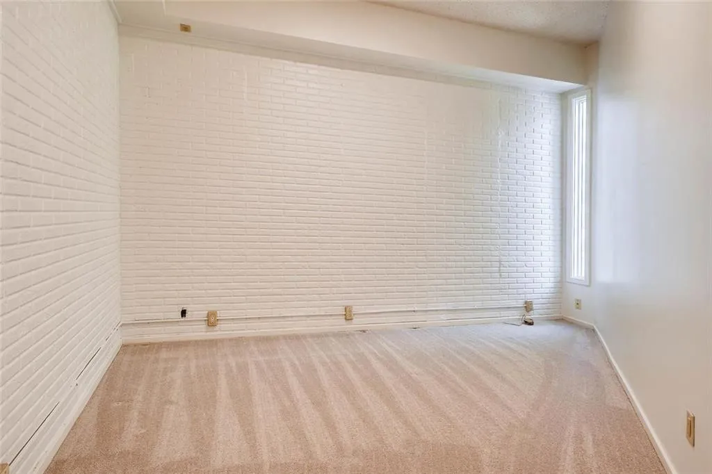 625 Valley Hall Drive, Sandy Springs, Georgia 30350, 5 Bedrooms Bedrooms, ,3 BathroomsBathrooms,Residential,Sold,625 Valley Hall Drive,5925222