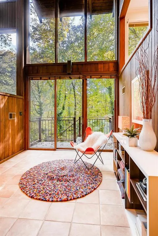 625 Valley Hall Drive, Sandy Springs, Georgia 30350, 5 Bedrooms Bedrooms, ,3 BathroomsBathrooms,Residential,Sold,625 Valley Hall Drive,5925222