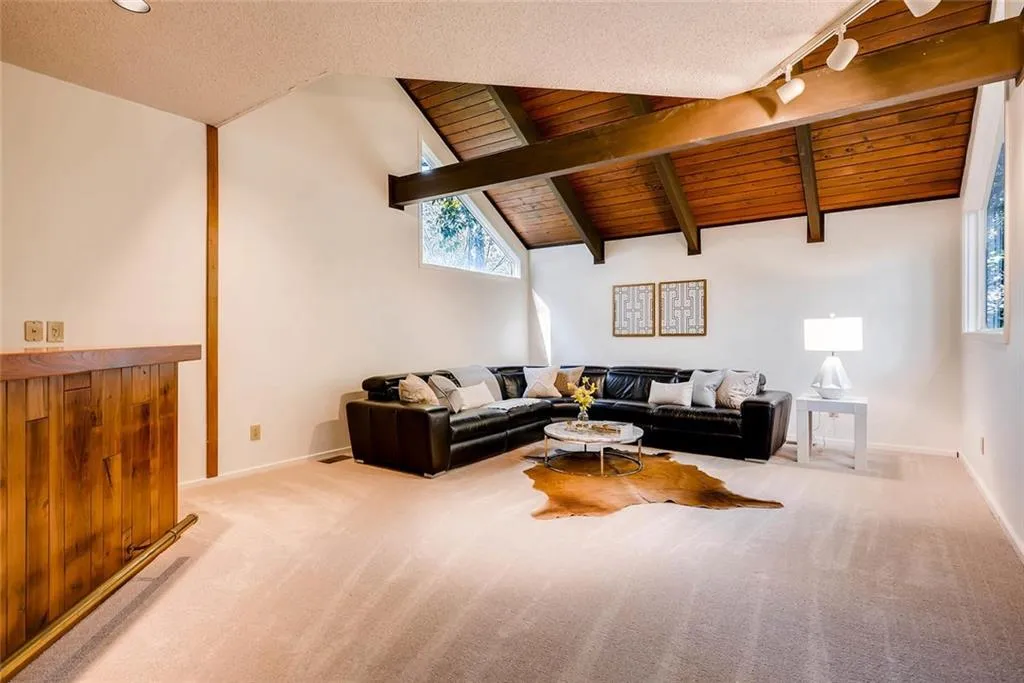625 Valley Hall Drive, Sandy Springs, Georgia 30350, 5 Bedrooms Bedrooms, ,3 BathroomsBathrooms,Residential,Sold,625 Valley Hall Drive,5925222
