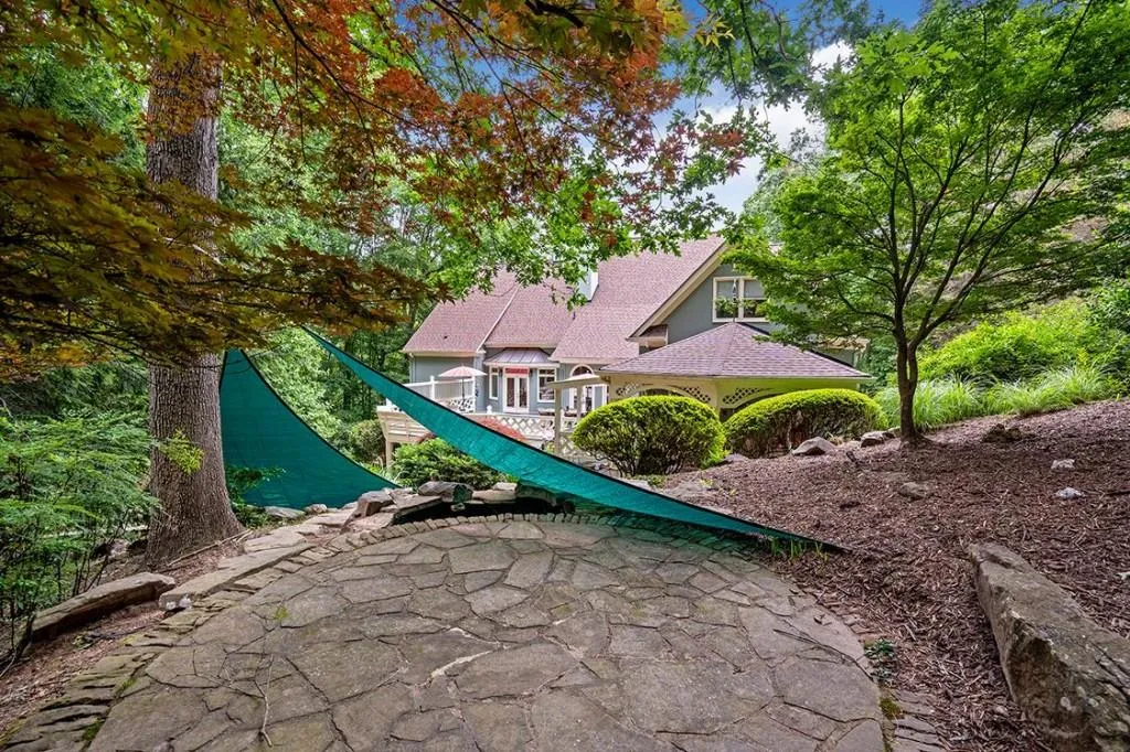 7560 Bridgegate Court, Sandy Springs, Georgia 30350, 5 Bedrooms Bedrooms, ,5 BathroomsBathrooms,Residential,Sold,7560 Bridgegate Court,7224649