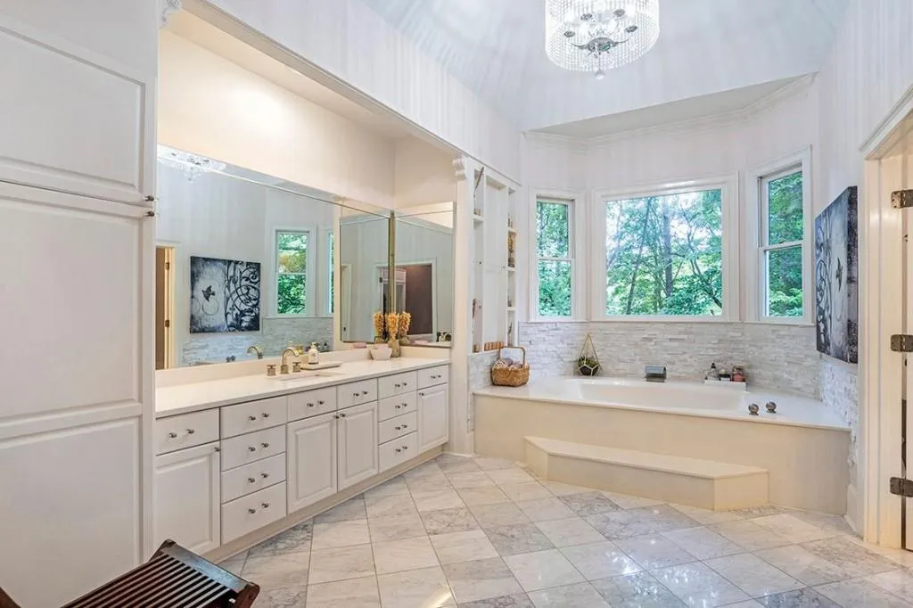 7560 Bridgegate Court, Sandy Springs, Georgia 30350, 5 Bedrooms Bedrooms, ,5 BathroomsBathrooms,Residential,Sold,7560 Bridgegate Court,7224649