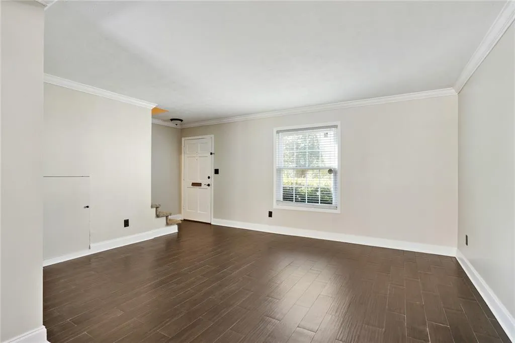 6803 Park Avenue, Sandy Springs, Georgia 30342, 2 Bedrooms Bedrooms, ,1 BathroomBathrooms,Residential,Sold,6803 Park Avenue,7201705