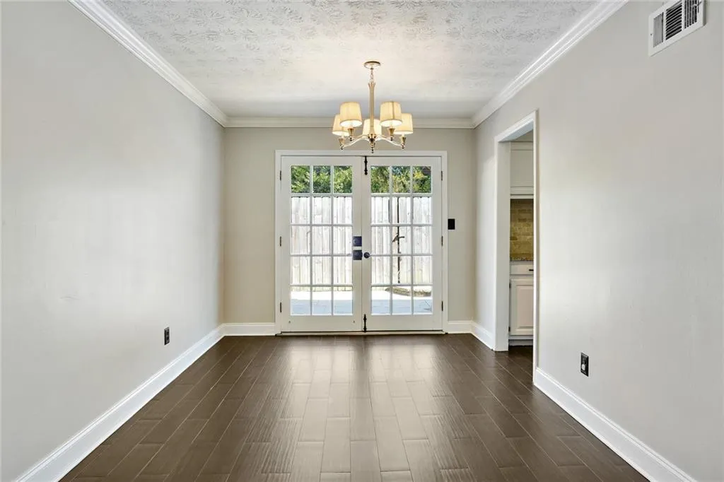 6803 Park Avenue, Sandy Springs, Georgia 30342, 2 Bedrooms Bedrooms, ,1 BathroomBathrooms,Residential,Sold,6803 Park Avenue,7201705