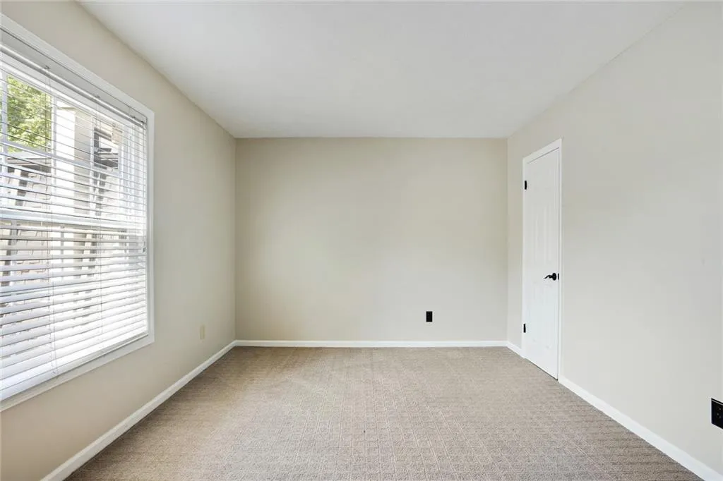 6803 Park Avenue, Sandy Springs, Georgia 30342, 2 Bedrooms Bedrooms, ,1 BathroomBathrooms,Residential,Sold,6803 Park Avenue,7201705