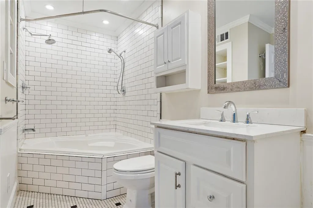 6803 Park Avenue, Sandy Springs, Georgia 30342, 2 Bedrooms Bedrooms, ,1 BathroomBathrooms,Residential,Sold,6803 Park Avenue,7201705