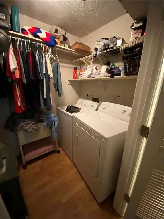 102 River Run Drive, Sandy Springs, Georgia 30350, 1 Bedroom Bedrooms, ,1 BathroomBathrooms,Residential,Sold,102 River Run Drive,6953413