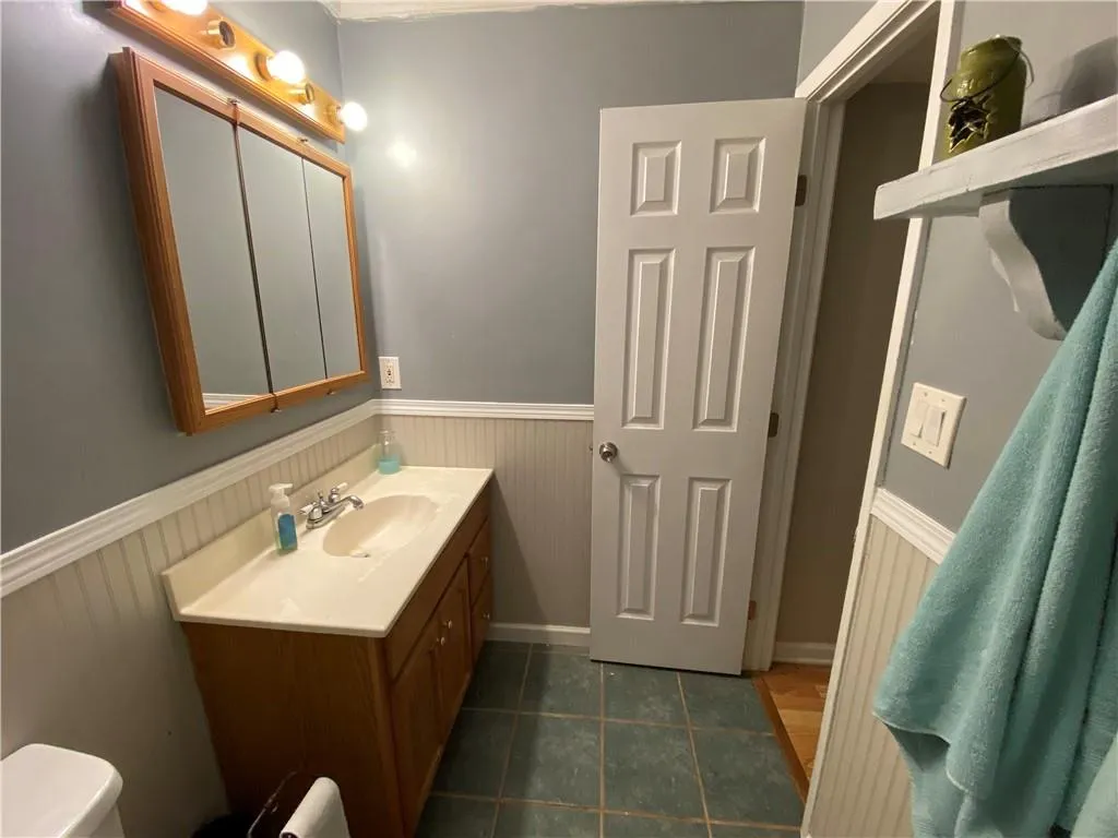 102 River Run Drive, Sandy Springs, Georgia 30350, 1 Bedroom Bedrooms, ,1 BathroomBathrooms,Residential,Sold,102 River Run Drive,6953413