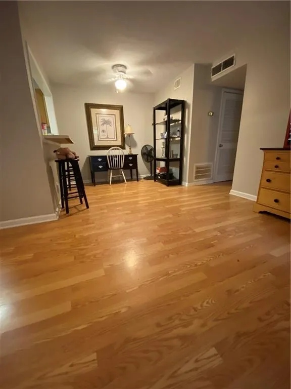 102 River Run Drive, Sandy Springs, Georgia 30350, 1 Bedroom Bedrooms, ,1 BathroomBathrooms,Residential,Sold,102 River Run Drive,6953413