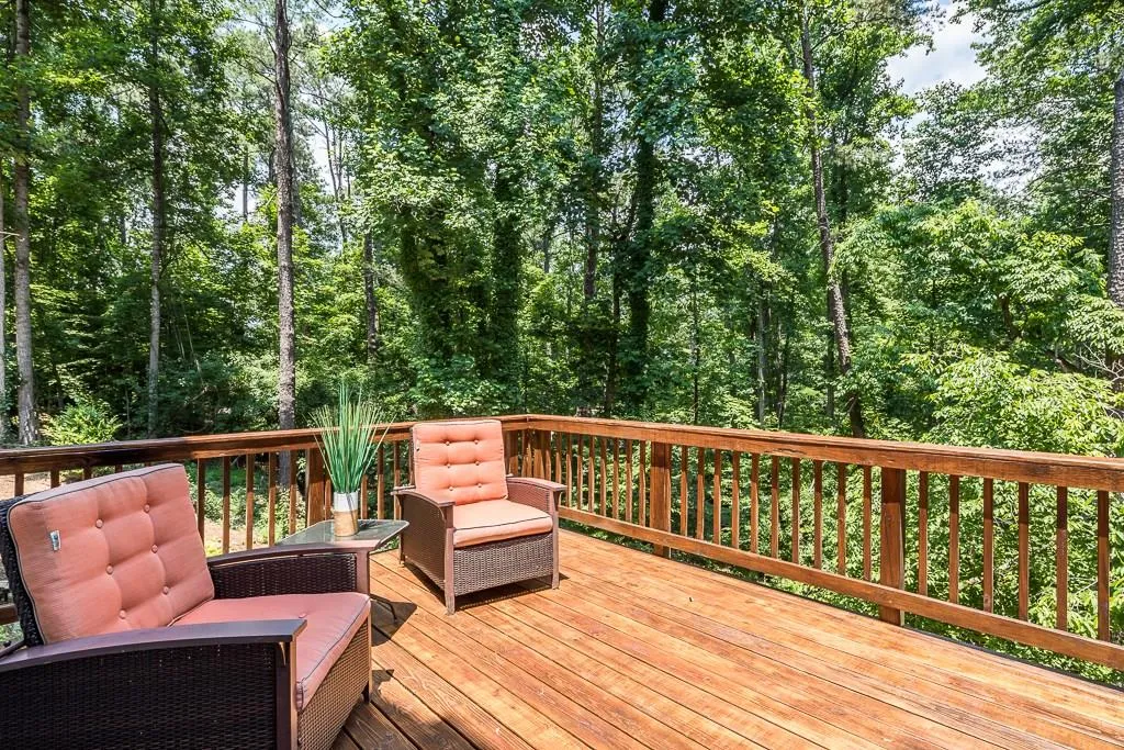 875 Waddington Court, Sandy Springs, Georgia 30350, 5 Bedrooms Bedrooms, ,3 BathroomsBathrooms,Residential,Sold,875 Waddington Court,6027090