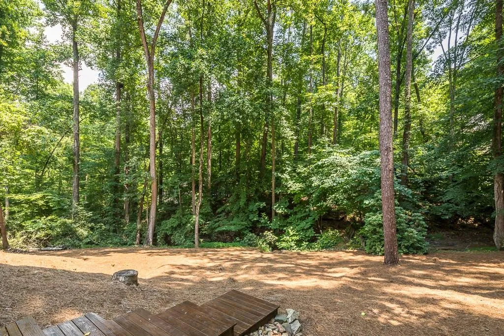 875 Waddington Court, Sandy Springs, Georgia 30350, 5 Bedrooms Bedrooms, ,3 BathroomsBathrooms,Residential,Sold,875 Waddington Court,6027090