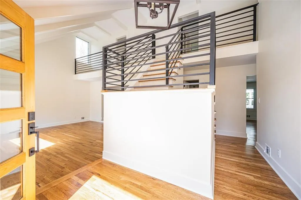 264 Devonwood Drive, Atlanta, Georgia 30328, 5 Bedrooms Bedrooms, ,4 BathroomsBathrooms,Residential,Sold,264 Devonwood Drive,7031181