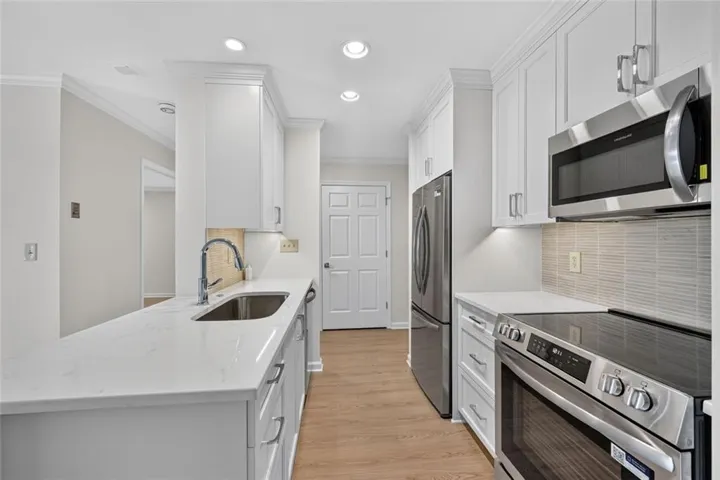 300 Johnson Ferry Rd, Sandy Springs, Georgia 30328