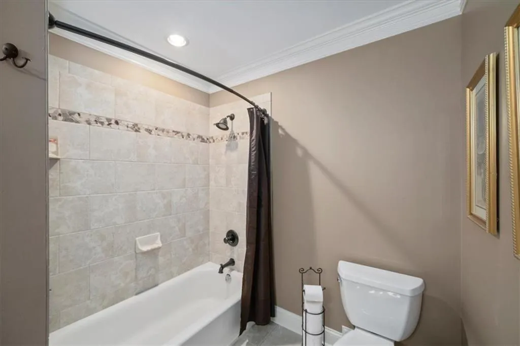 6126 Barfield Road, Atlanta, Georgia 30328, 4 Bedrooms Bedrooms, ,3 BathroomsBathrooms,Residential,Sold,6126 Barfield Road,6923793