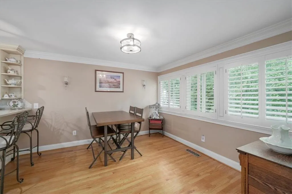 6126 Barfield Road, Atlanta, Georgia 30328, 4 Bedrooms Bedrooms, ,3 BathroomsBathrooms,Residential,Sold,6126 Barfield Road,6923793