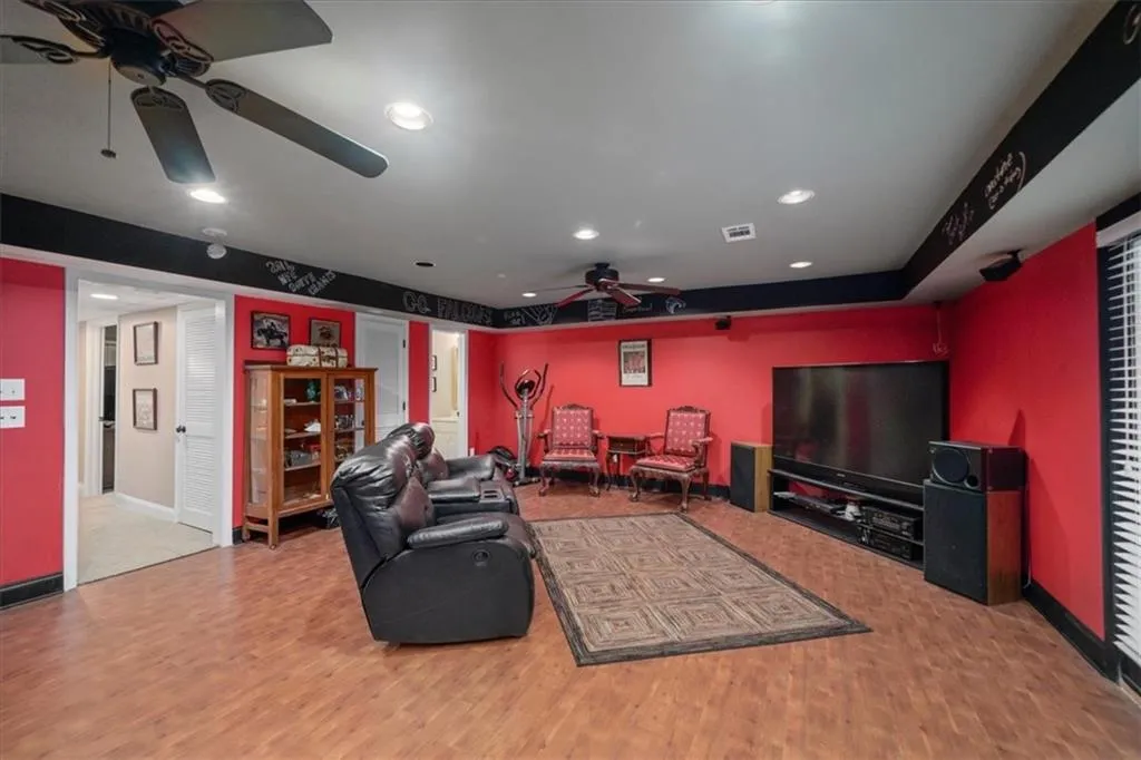 6126 Barfield Road, Atlanta, Georgia 30328, 4 Bedrooms Bedrooms, ,3 BathroomsBathrooms,Residential,Sold,6126 Barfield Road,6923793