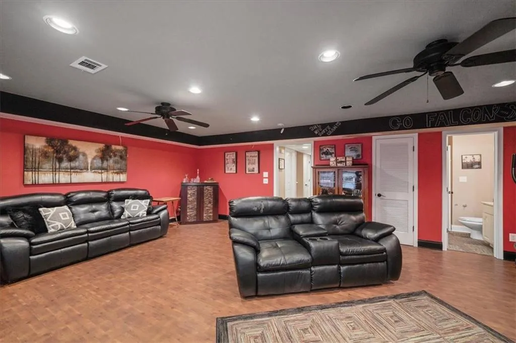 6126 Barfield Road, Atlanta, Georgia 30328, 4 Bedrooms Bedrooms, ,3 BathroomsBathrooms,Residential,Sold,6126 Barfield Road,6923793