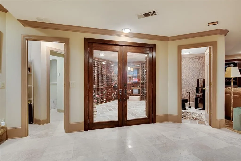 5950 Long Island Drive Nw, Atlanta, Georgia 30328, 5 Bedrooms Bedrooms, ,4 BathroomsBathrooms,Residential,For Sale,5950 Long Island Drive Nw,7723876