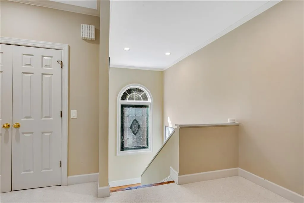 5950 Long Island Drive Nw, Atlanta, Georgia 30328, 5 Bedrooms Bedrooms, ,4 BathroomsBathrooms,Residential,For Sale,5950 Long Island Drive Nw,7723876