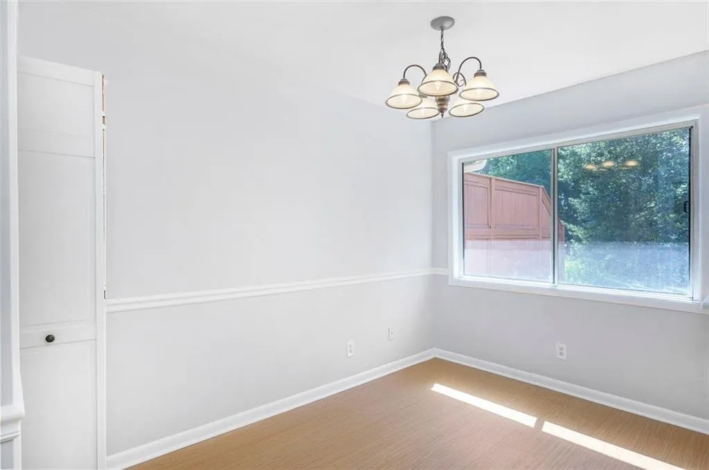 7 Basswood Circle, Atlanta, Georgia 30328, 4 Bedrooms Bedrooms, ,3 BathroomsBathrooms,Residential,Sold,7 Basswood Circle,6948436