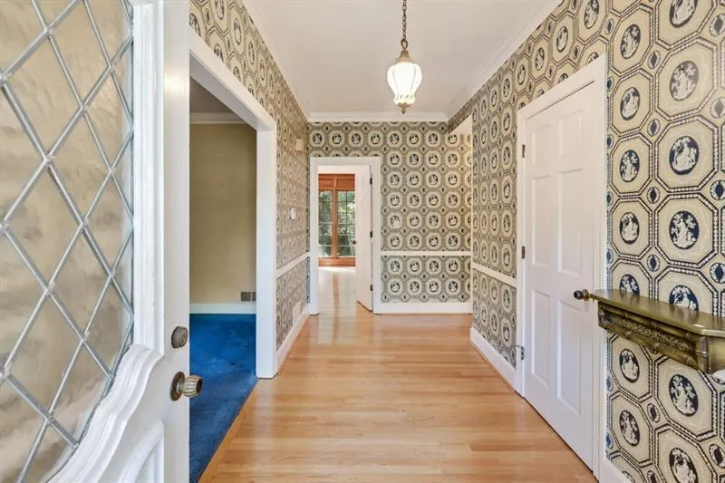 440 N Harbor Drive, Atlanta, Georgia 30328, 5 Bedrooms Bedrooms, ,3 BathroomsBathrooms,Residential,Sold,440 N Harbor Drive,6118535