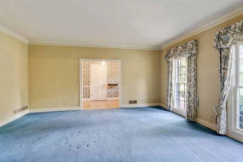 440 N Harbor Drive, Atlanta, Georgia 30328, 5 Bedrooms Bedrooms, ,3 BathroomsBathrooms,Residential,Sold,440 N Harbor Drive,6118535