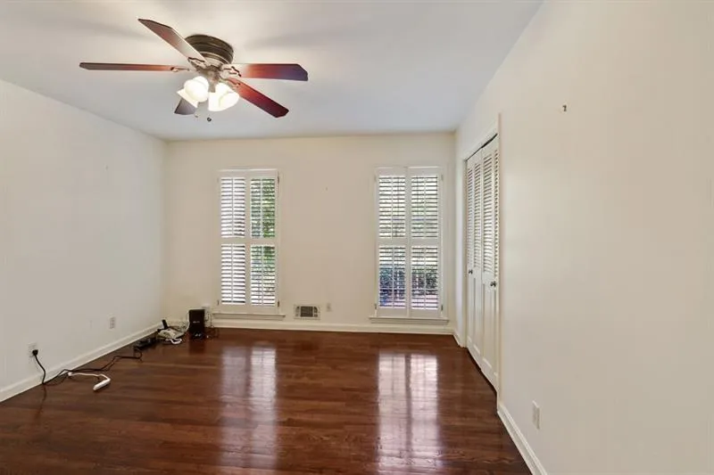 440 N Harbor Drive, Atlanta, Georgia 30328, 5 Bedrooms Bedrooms, ,3 BathroomsBathrooms,Residential,Sold,440 N Harbor Drive,6118535