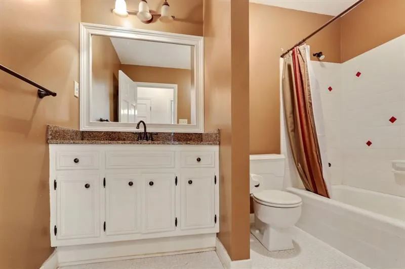 440 N Harbor Drive, Atlanta, Georgia 30328, 5 Bedrooms Bedrooms, ,3 BathroomsBathrooms,Residential,Sold,440 N Harbor Drive,6118535