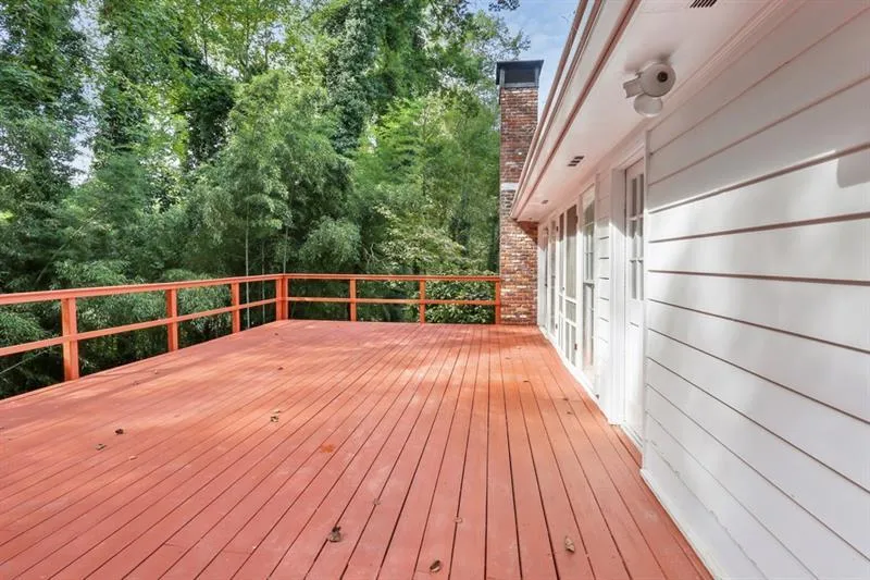 440 N Harbor Drive, Atlanta, Georgia 30328, 5 Bedrooms Bedrooms, ,3 BathroomsBathrooms,Residential,Sold,440 N Harbor Drive,6118535