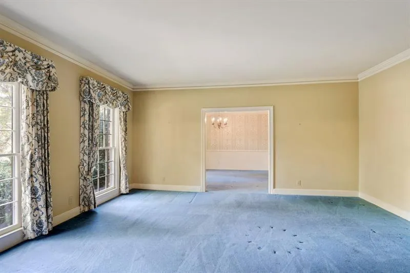 440 N Harbor Drive, Atlanta, Georgia 30328, 5 Bedrooms Bedrooms, ,3 BathroomsBathrooms,Residential,Sold,440 N Harbor Drive,6118535