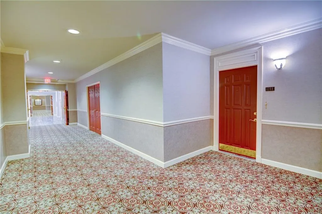 3334 Peachtree Road Ne Unit 1208, Atlanta, Georgia 30326, 2 Bedrooms Bedrooms, ,2 BathroomsBathrooms,Residential,For Sale,3334 Peachtree Road Ne Unit 1208,7615071