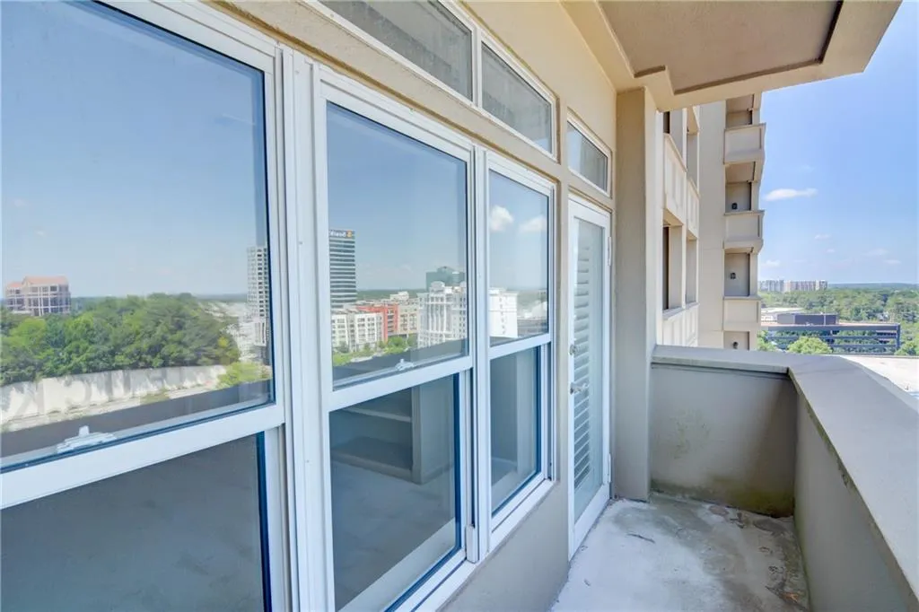 3334 Peachtree Road Ne Unit 1208, Atlanta, Georgia 30326, 2 Bedrooms Bedrooms, ,2 BathroomsBathrooms,Residential,For Sale,3334 Peachtree Road Ne Unit 1208,7615071