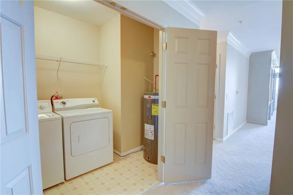 3334 Peachtree Road Ne Unit 1208, Atlanta, Georgia 30326, 2 Bedrooms Bedrooms, ,2 BathroomsBathrooms,Residential,For Sale,3334 Peachtree Road Ne Unit 1208,7615071