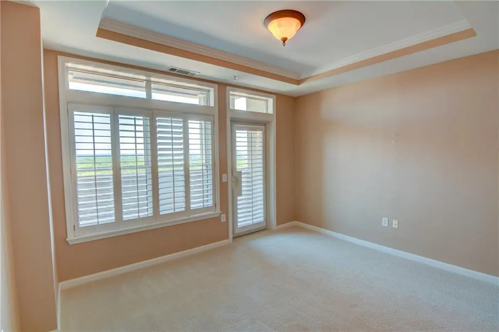 3334 Peachtree Road Ne Unit 1208, Atlanta, Georgia 30326, 2 Bedrooms Bedrooms, ,2 BathroomsBathrooms,Residential,For Sale,3334 Peachtree Road Ne Unit 1208,7615071
