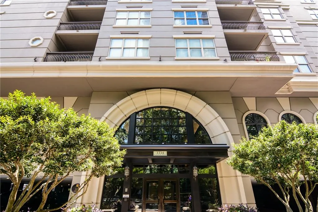 3334 Peachtree Road Ne Unit 1208, Atlanta, Georgia 30326, 2 Bedrooms Bedrooms, ,2 BathroomsBathrooms,Residential,For Sale,3334 Peachtree Road Ne Unit 1208,7615071