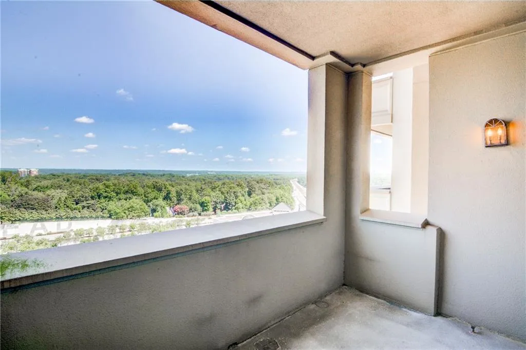 3334 Peachtree Road Ne Unit 1208, Atlanta, Georgia 30326, 2 Bedrooms Bedrooms, ,2 BathroomsBathrooms,Residential,For Sale,3334 Peachtree Road Ne Unit 1208,7615071