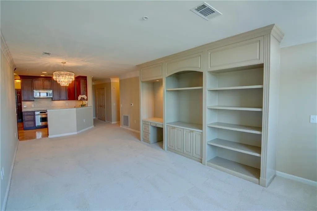3334 Peachtree Road Ne Unit 1208, Atlanta, Georgia 30326, 2 Bedrooms Bedrooms, ,2 BathroomsBathrooms,Residential,For Sale,3334 Peachtree Road Ne Unit 1208,7615071