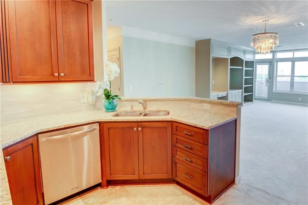 3334 Peachtree Road Ne Unit 1208, Atlanta, Georgia 30326, 2 Bedrooms Bedrooms, ,2 BathroomsBathrooms,Residential,For Sale,3334 Peachtree Road Ne Unit 1208,7615071
